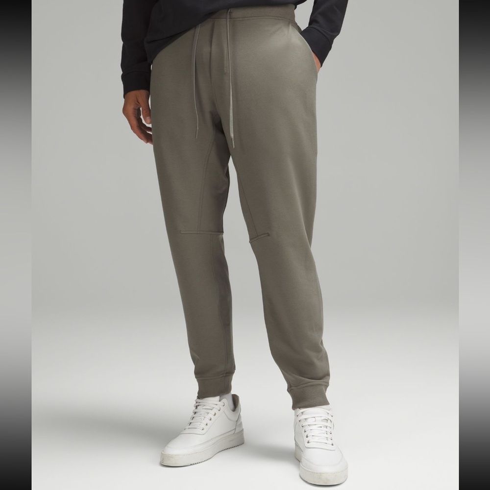 Mens Lululemon City Sweat Joggers, Size XS, Length 29”, Grey Sage